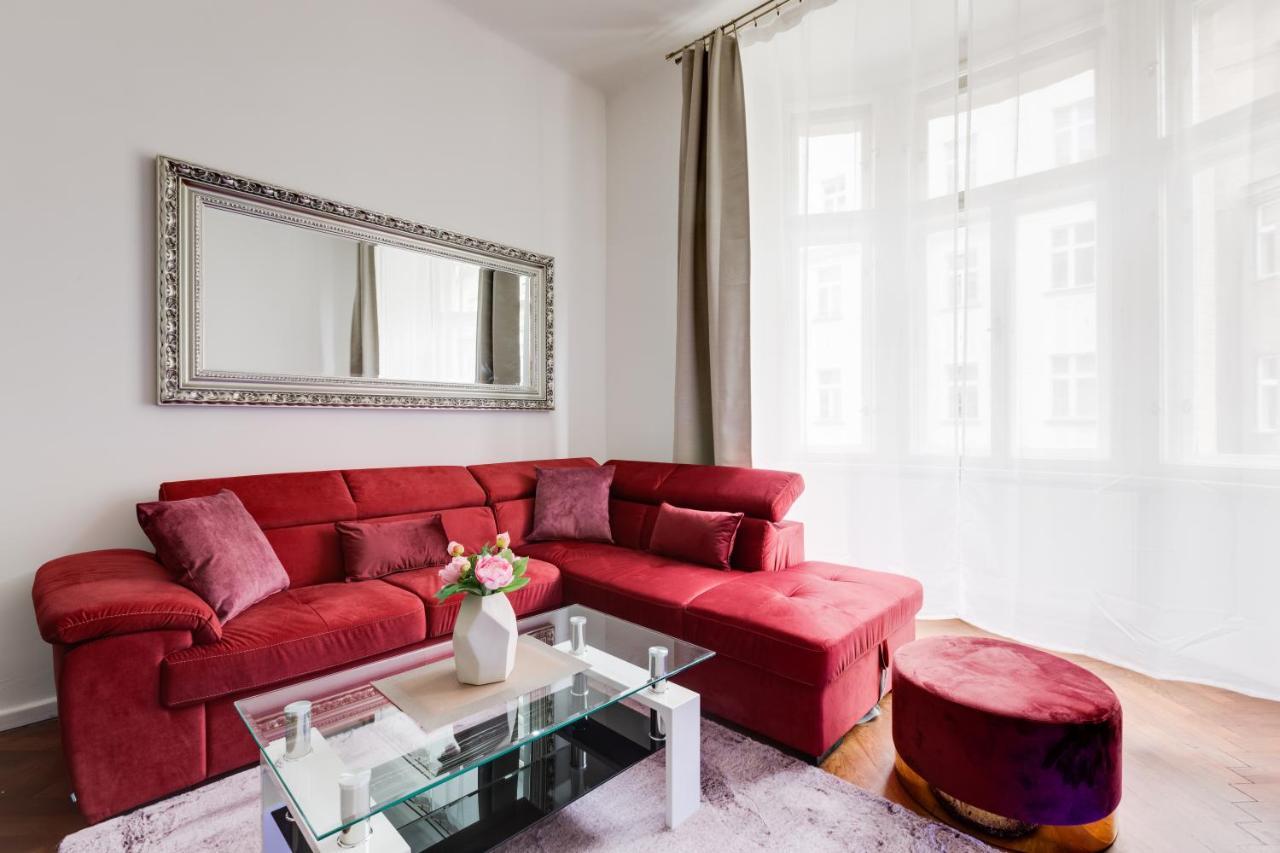 Luxury Riverside Apartments In The Center Of פראג מראה חיצוני תמונה