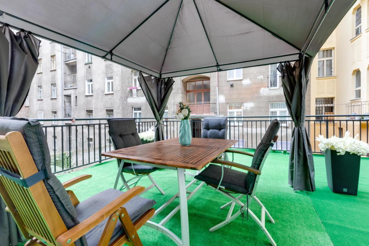 Luxury Riverside Apartments In The Center Of פראג מראה חיצוני תמונה
