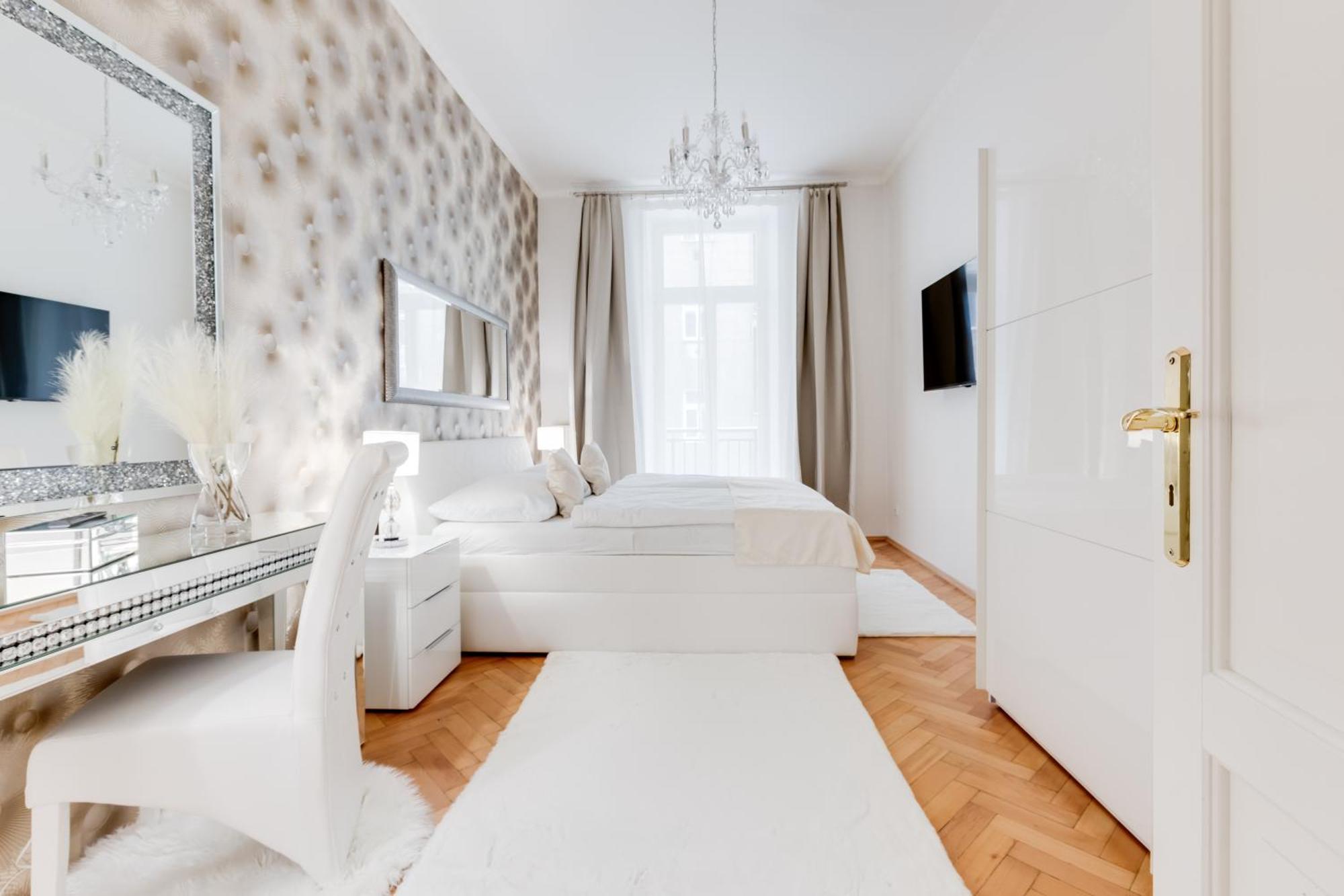 Luxury Riverside Apartments In The Center Of פראג מראה חיצוני תמונה